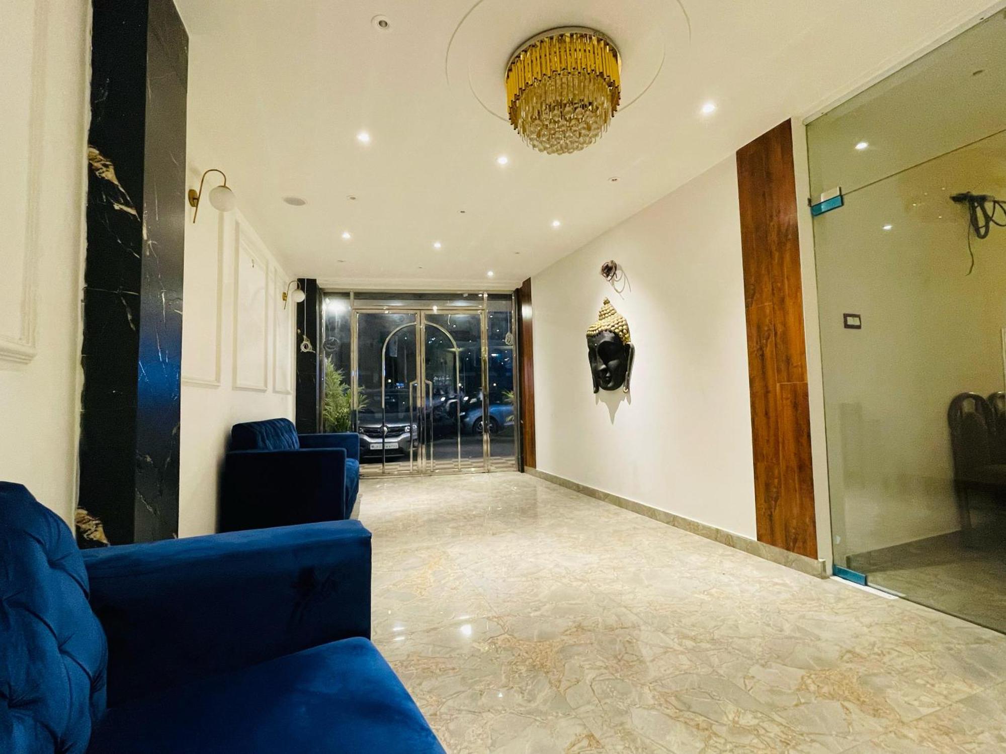 Hotel Dileep42 Lucknow Eksteriør bilde